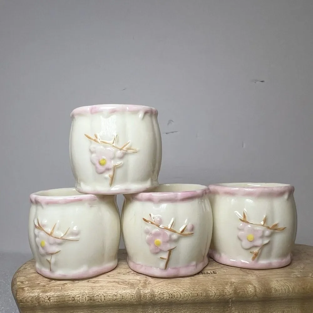4 BELLEEK THORN NAPKIN RINGS 1.25